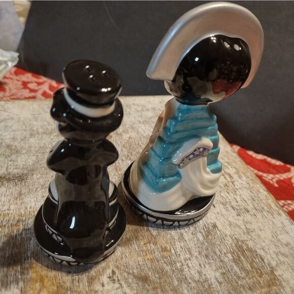 👍 Vintage Betty Boop Salt and Pepper Shakers. C4 - Picture 2 of 5